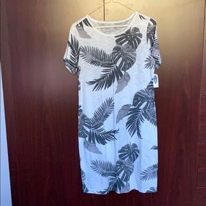 Fitted crew neck tee dress
